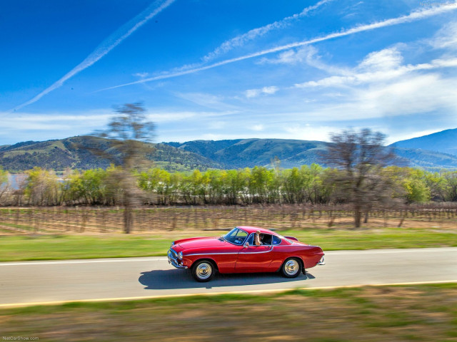 Volvo P1800 фото