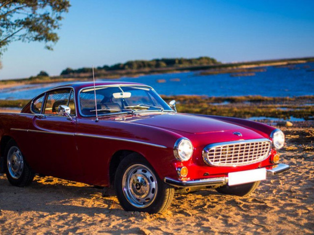 Volvo P1800 фото