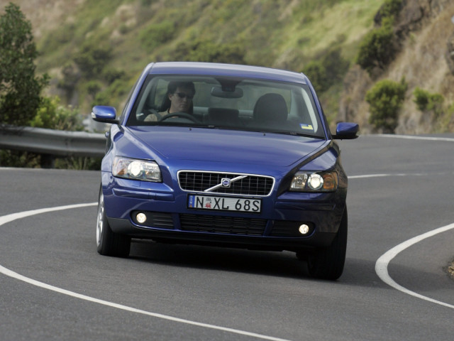 Volvo S40 фото