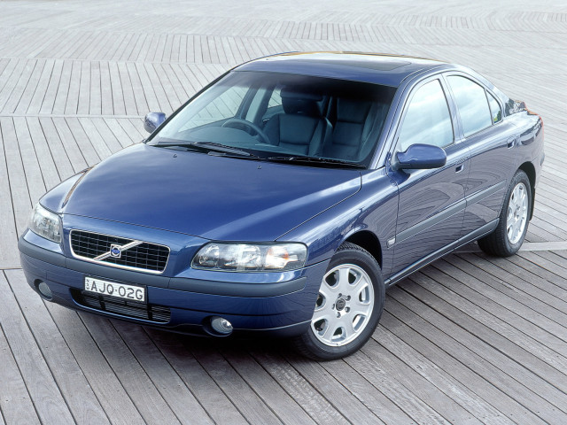 Volvo S60 фото