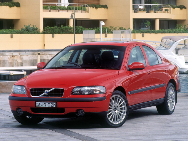 Volvo S60 фото