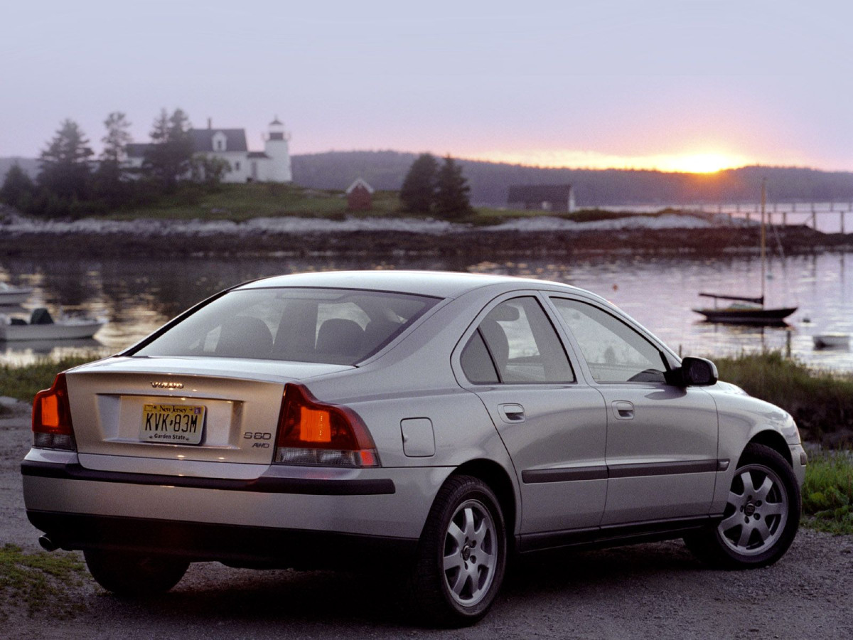 Volvo S60 фото 1428