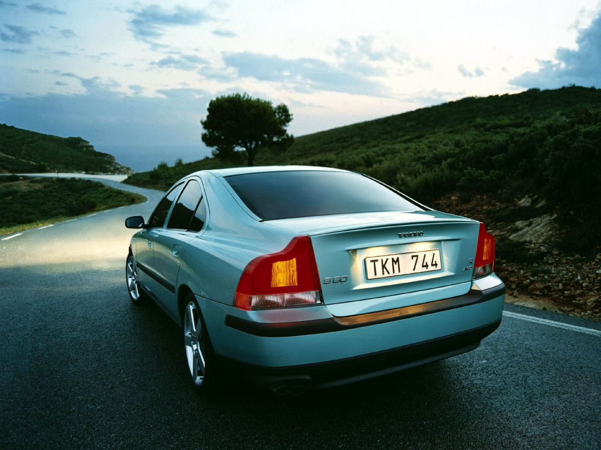 Volvo S60R фото 17994