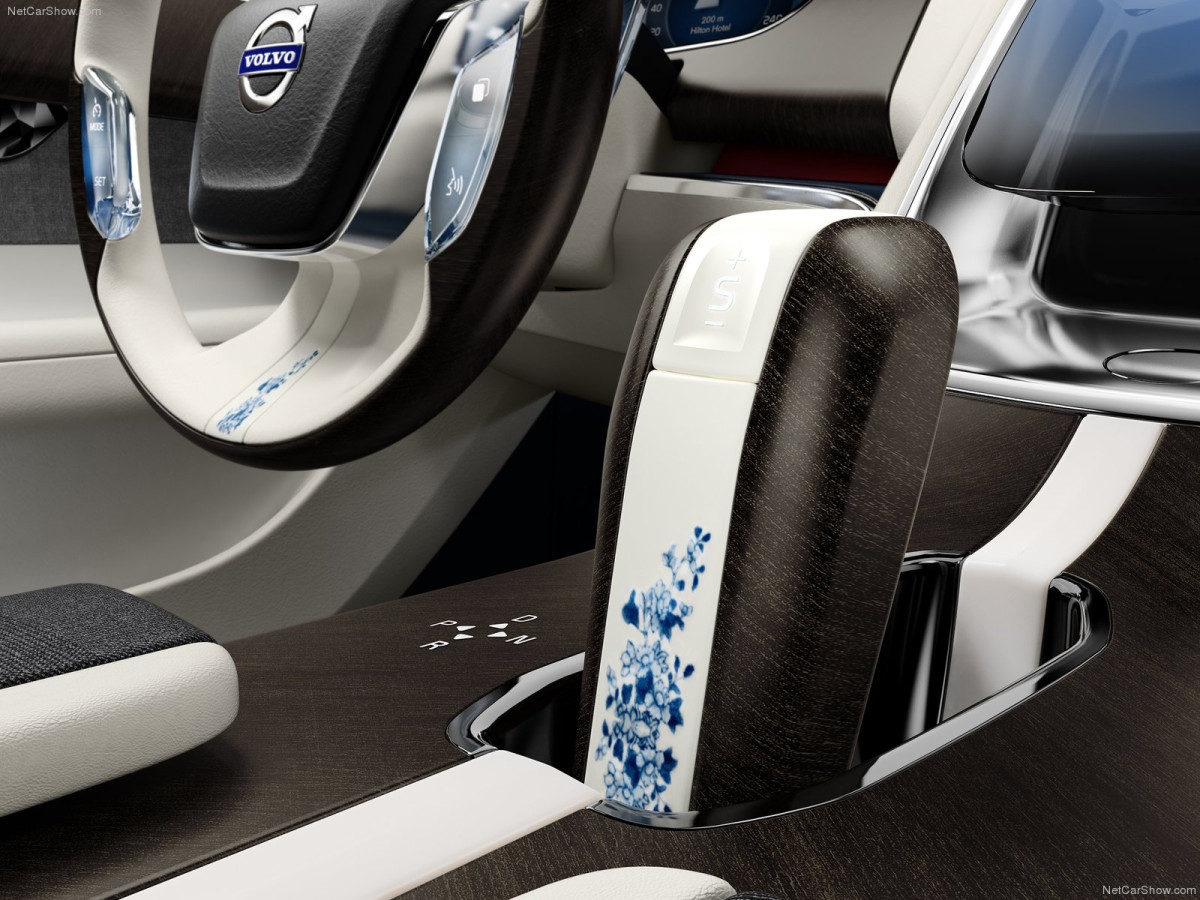 Volvo Universe Concept фото 82959