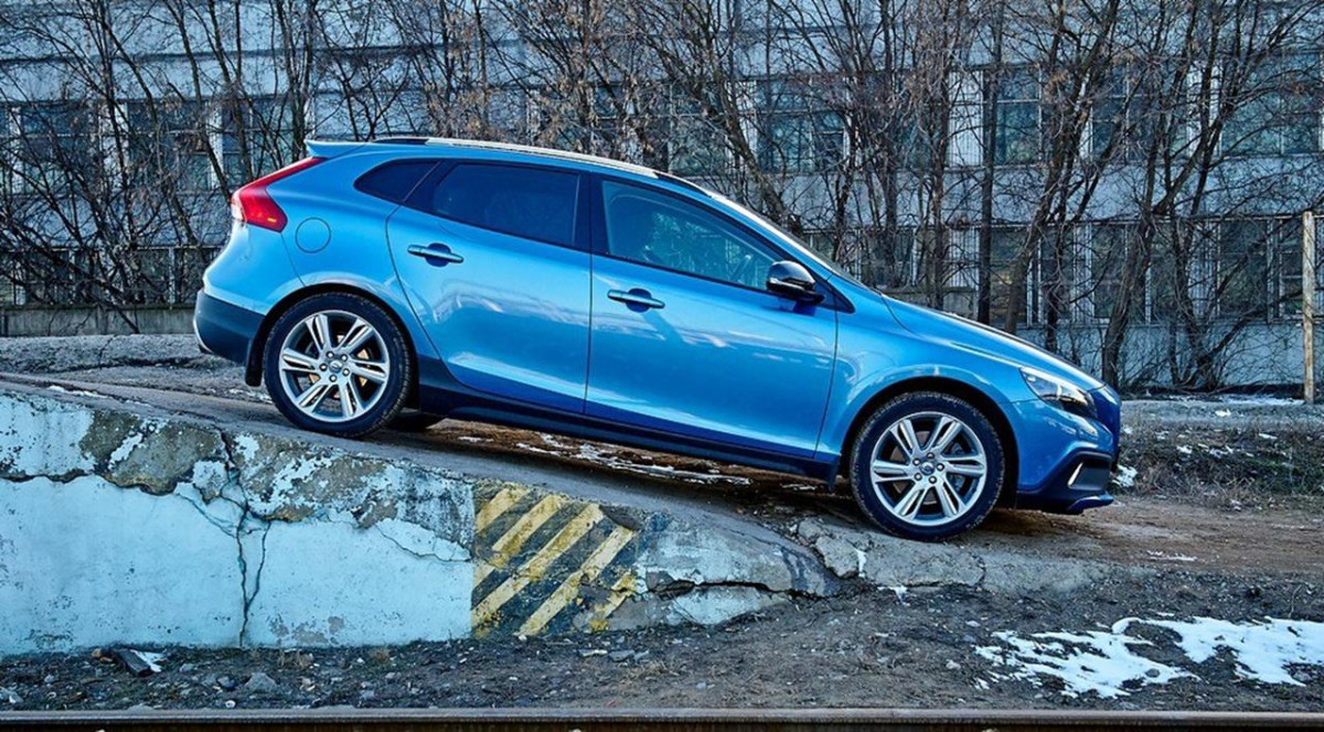 Volvo V40 Cross Country фото 162192