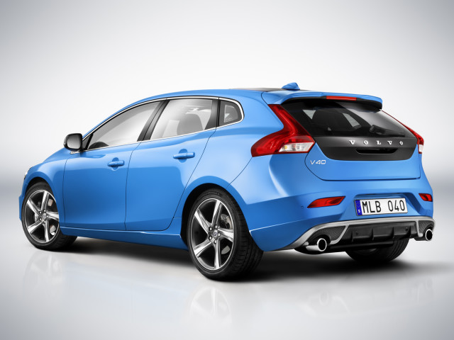 Volvo V40 R-Design фото