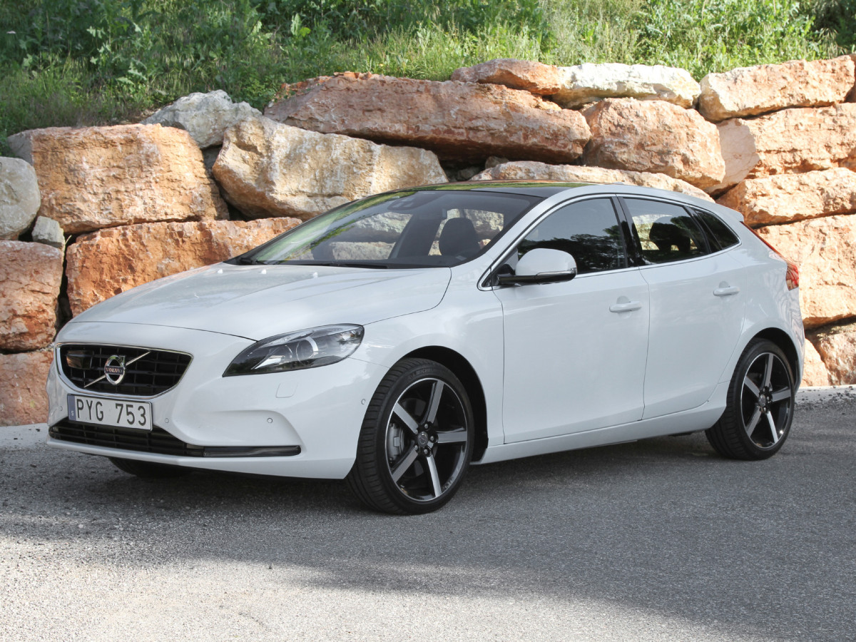 Volvo V40 фото 100389