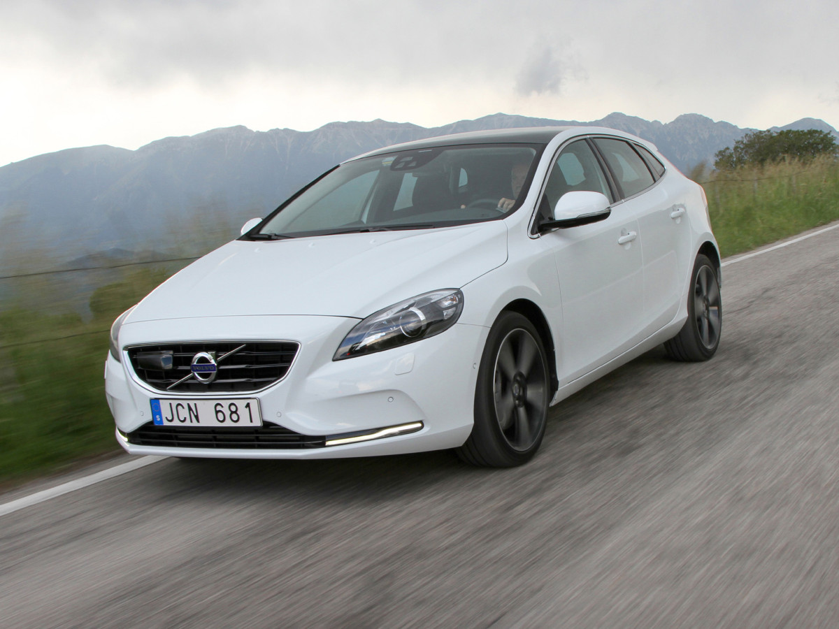 Volvo V40 фото 100392