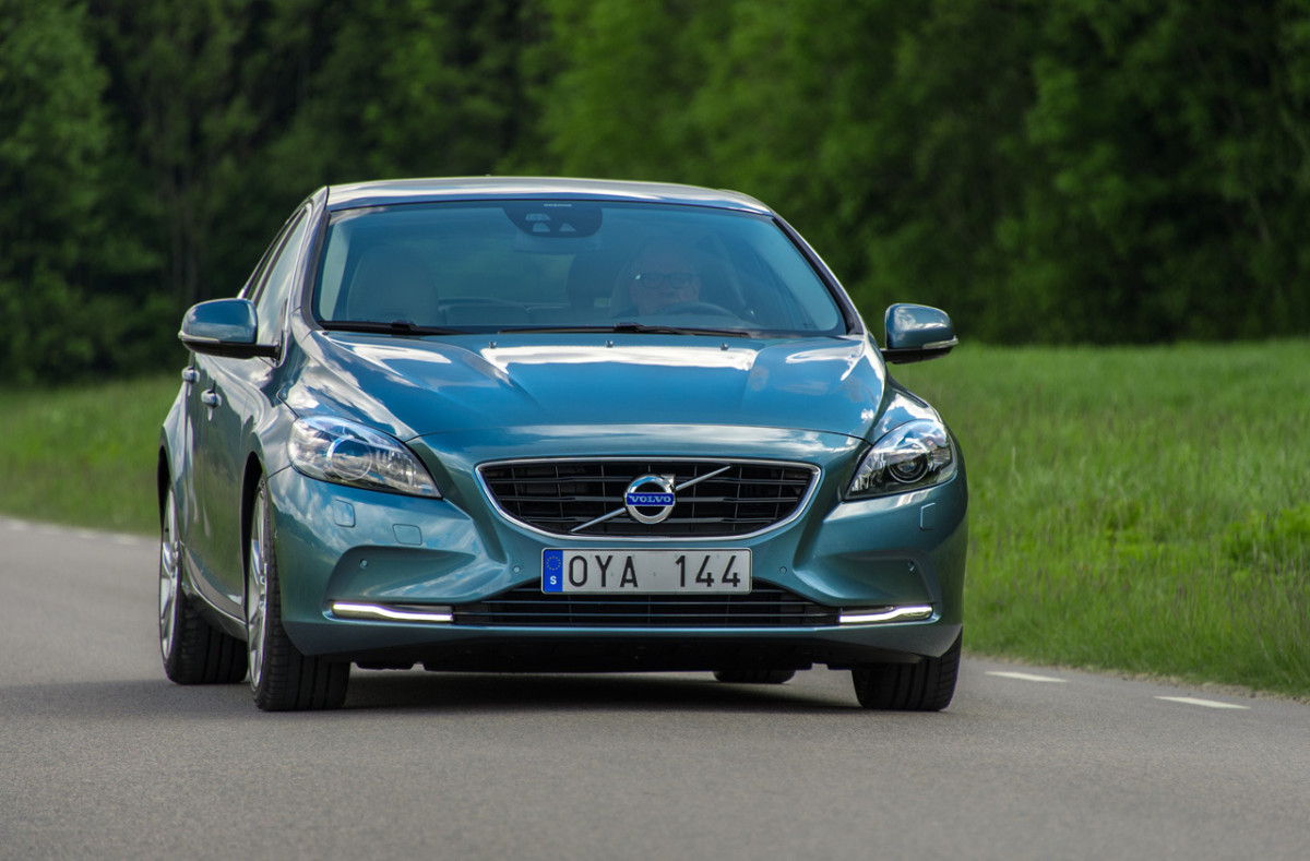 Volvo V40 фото 108694