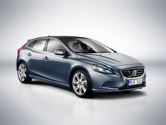 Volvo V40 фото