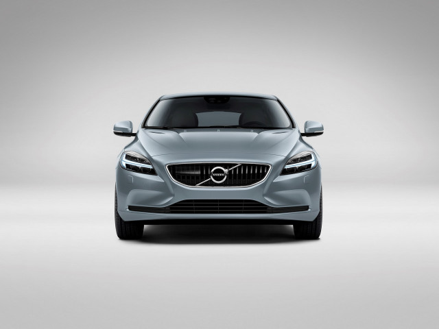 Volvo V40 фото