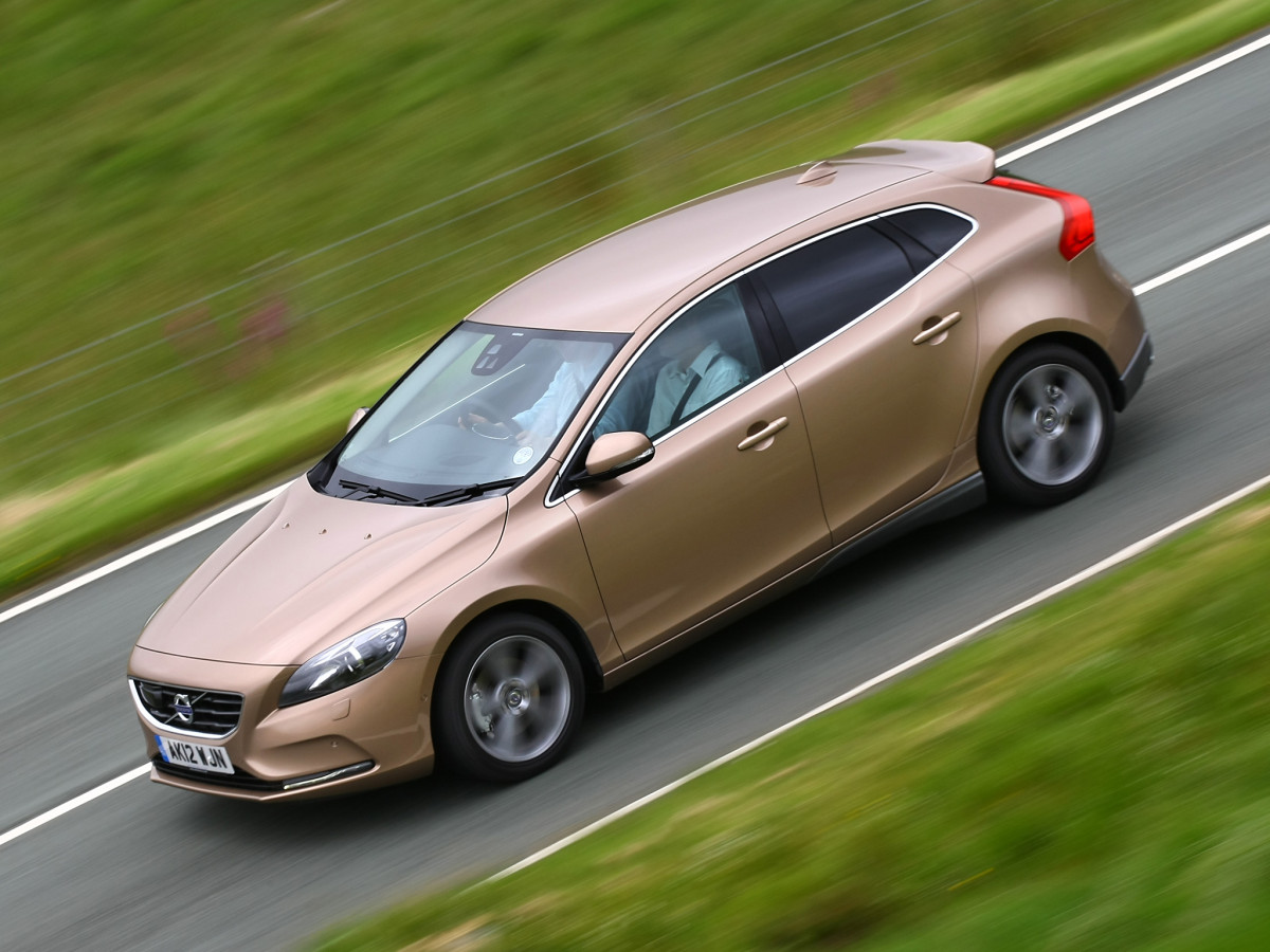 Volvo V40 фото 97844