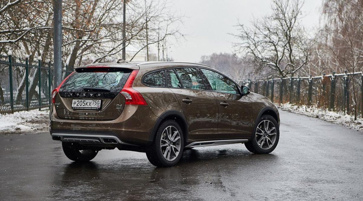 Volvo V60 Cross Country фото 162978