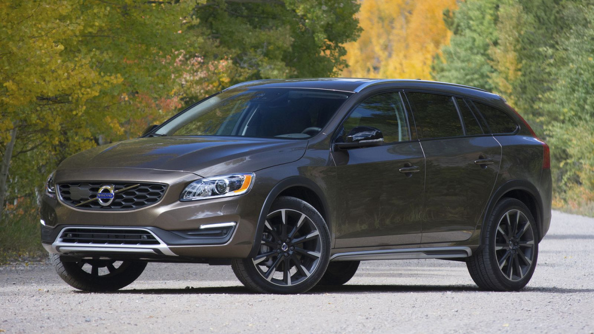 Volvo V60 Cross Country фото 175599