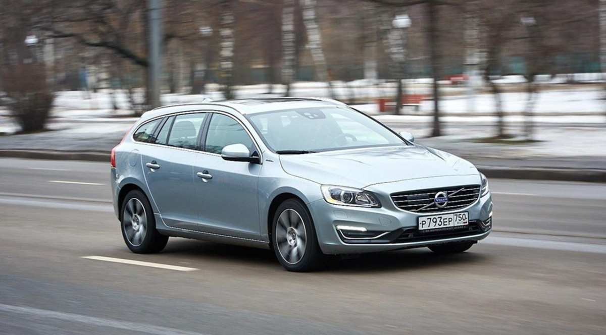 Volvo V60 Plug-in Hybrid фото 160454