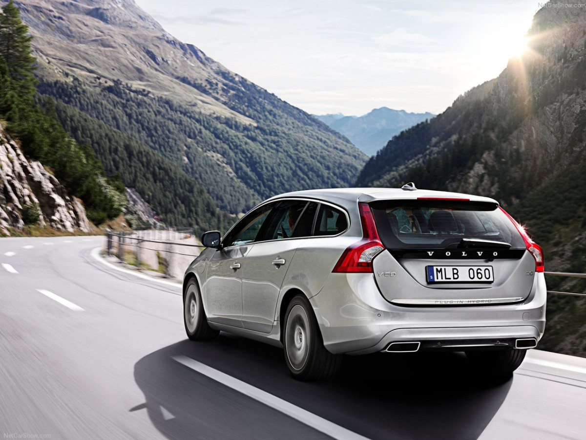 Volvo V60 Plug-in Hybrid фото 90620