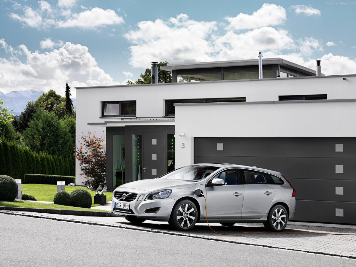 Volvo V60 Plug-in Hybrid фото 90626