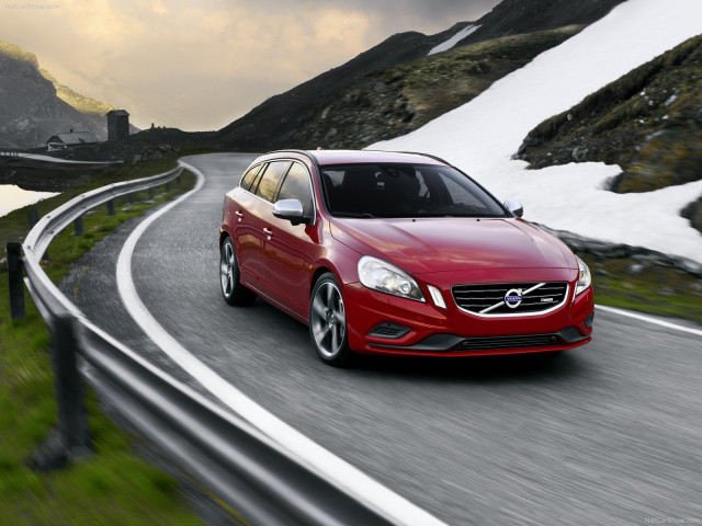 Volvo V60 R-Design фото