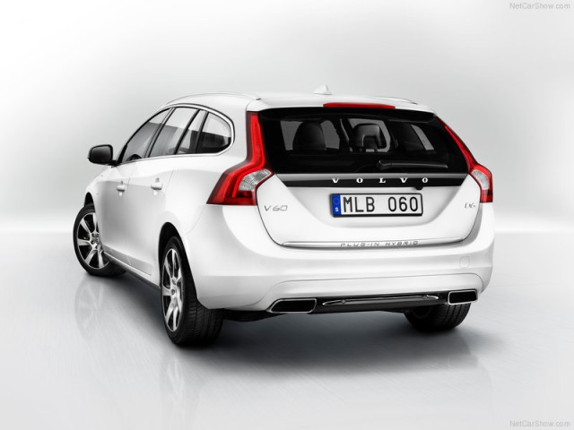 Volvo V60 фото