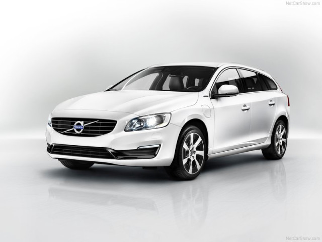 Volvo V60 фото