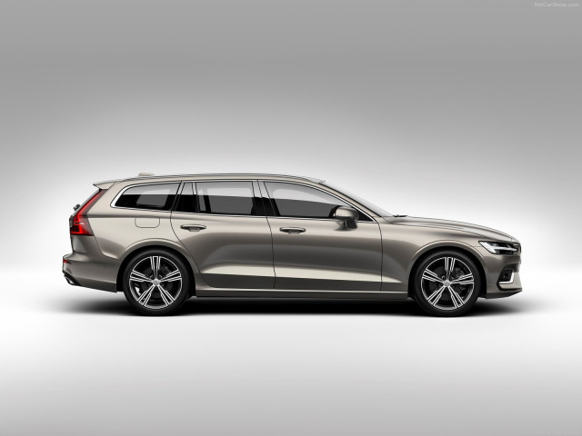 Volvo V60 фото