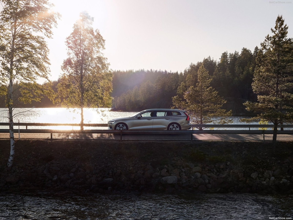 Volvo V60 фото 193354