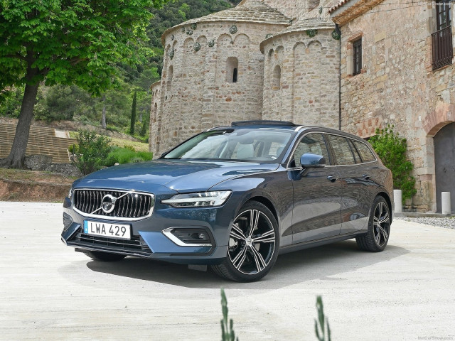 Volvo V60 фото