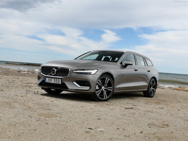 Volvo V60 фото