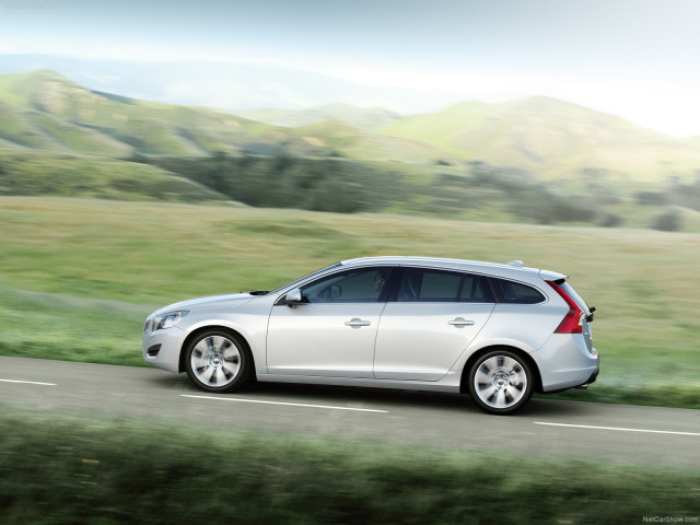 Volvo V60 фото