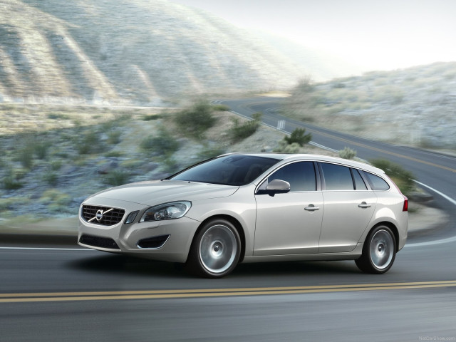 Volvo V60 фото