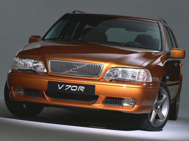 Volvo V70 фото