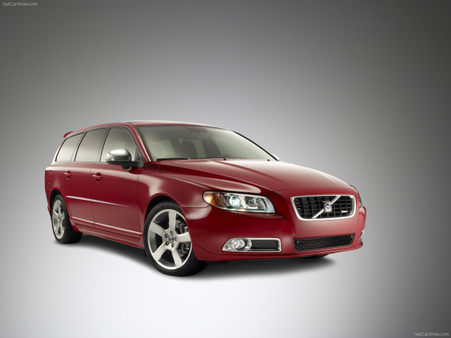 Volvo V70 фото