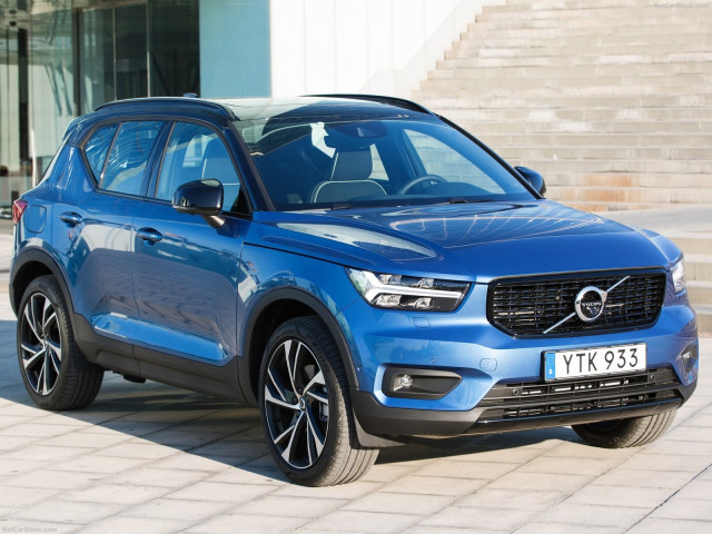 Volvo XC40 фото