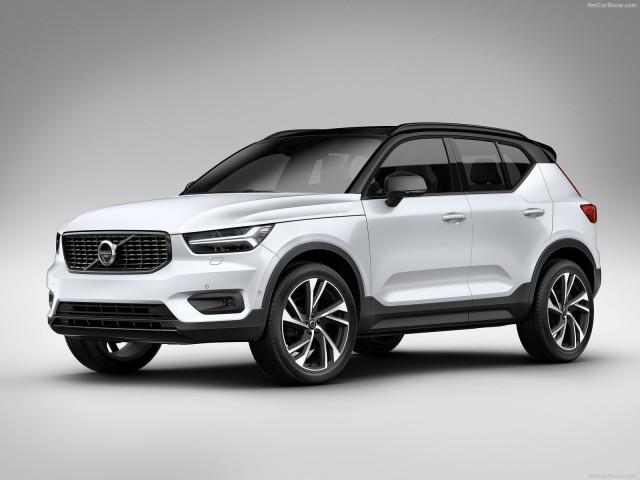 Volvo XC40 фото