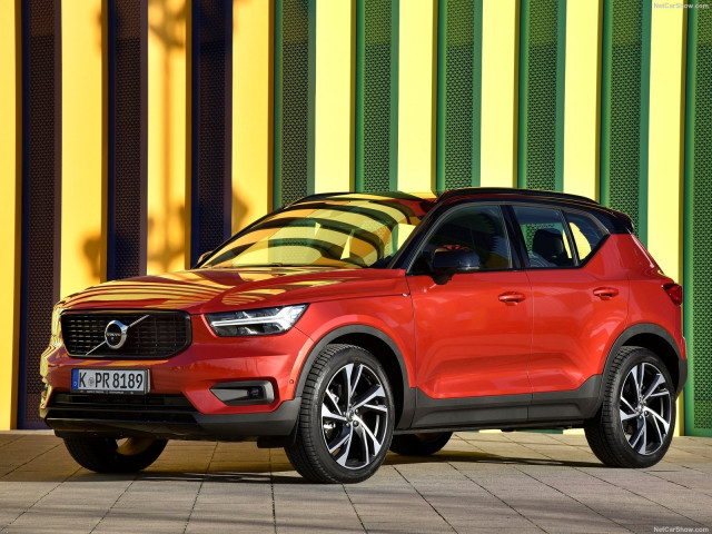 Volvo XC40 фото