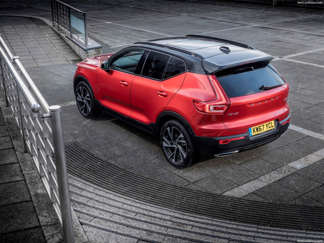 Volvo XC40 фото