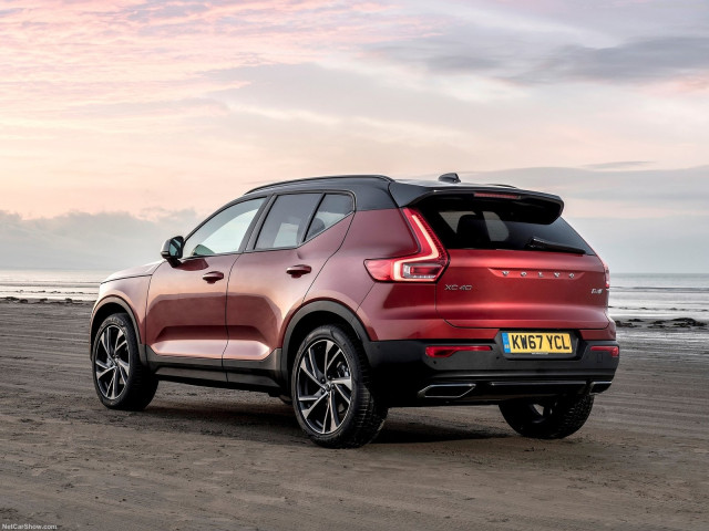 Volvo XC40 фото