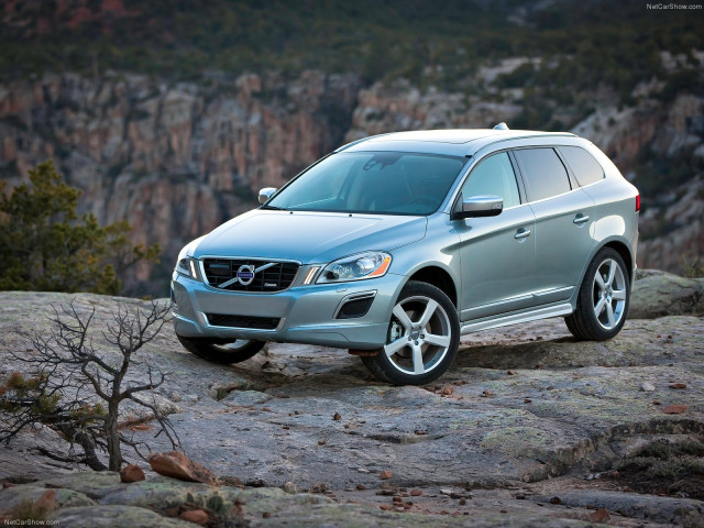 Volvo XC60 R-Design фото