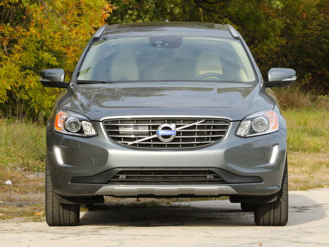 Volvo XC60 фото