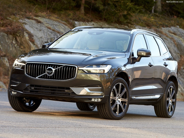 Volvo XC60 фото