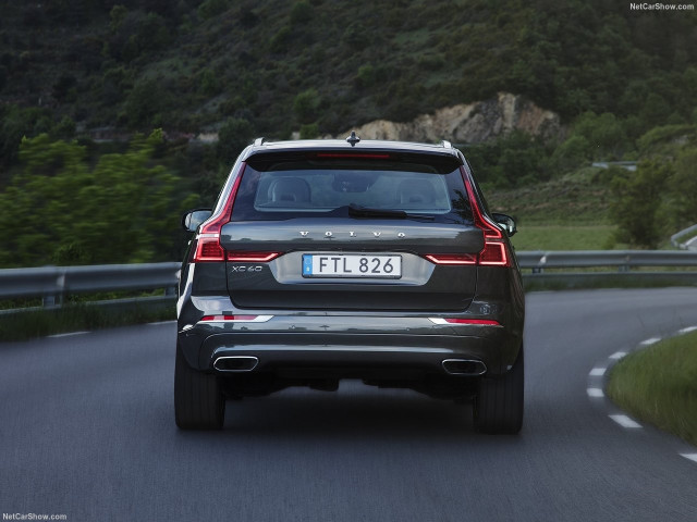 Volvo XC60 фото