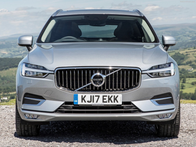 Volvo XC60 фото