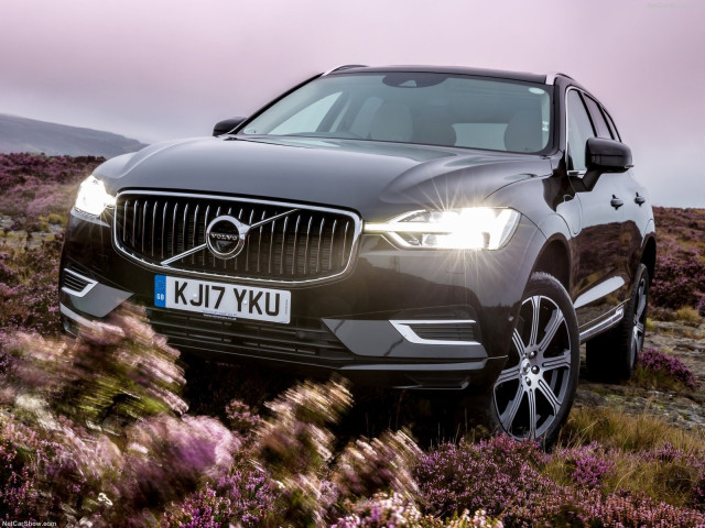 Volvo XC60 фото