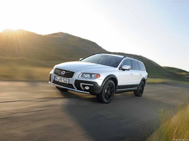 Volvo XC70 фото