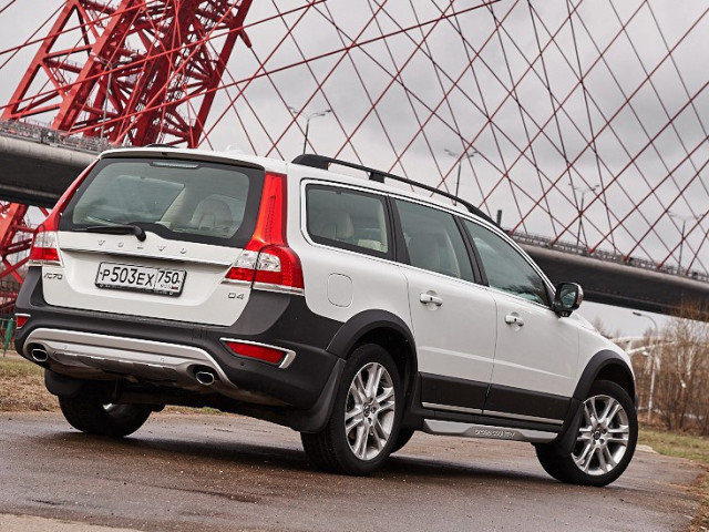 Volvo XC70 фото