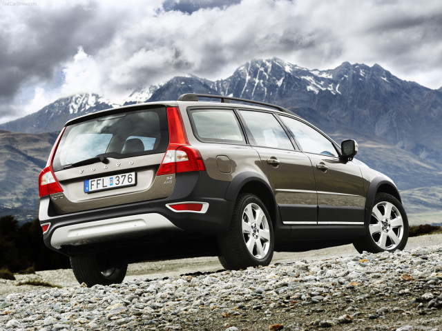 Volvo XC70 фото