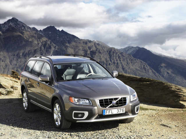 Volvo XC70 фото