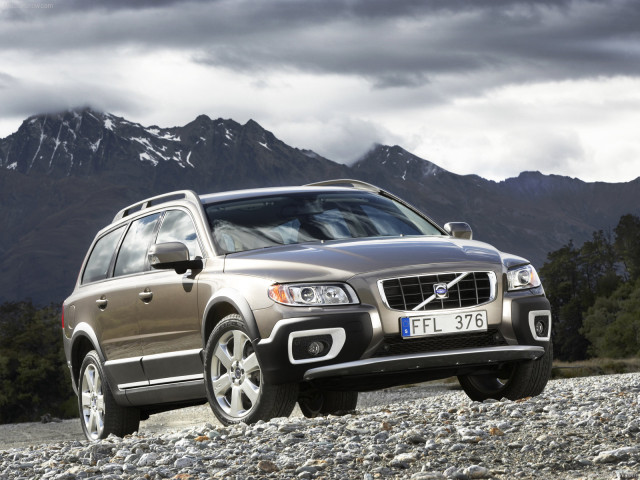 Volvo XC70 фото