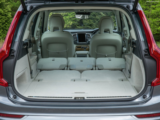 Volvo XC90 UK-Version фото