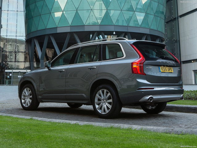 Volvo XC90 UK-Version фото